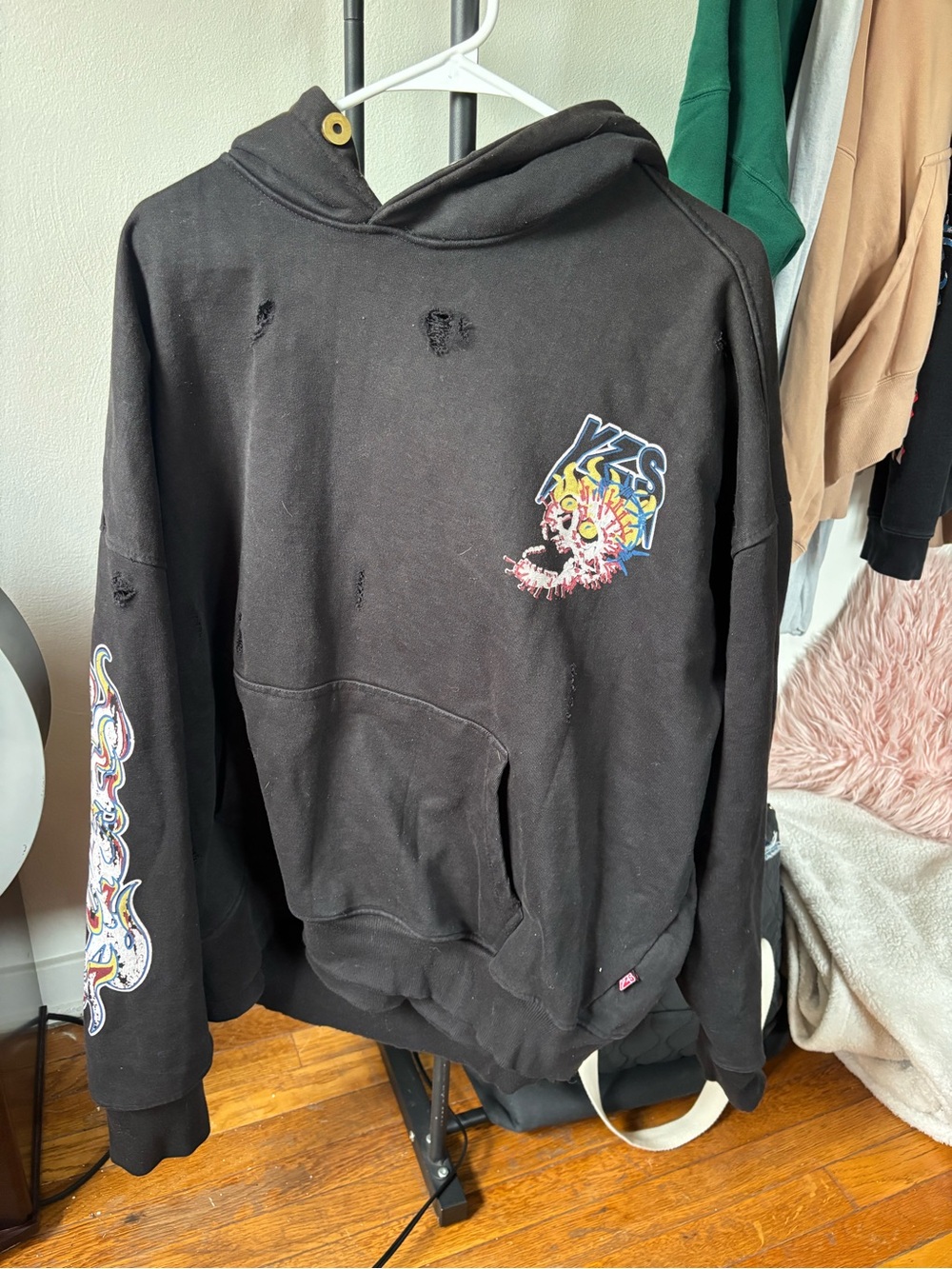 Black Graphic Crewneck Hoodie Sweatshirt with Colorful Skull Design